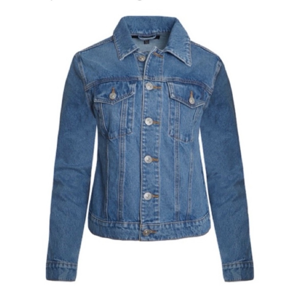 Hudson Jeans Brea Swing Trucker Denim
Jacket (Size S/M)